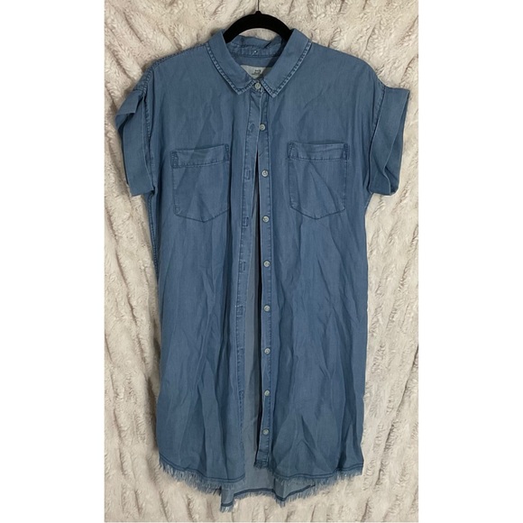 Thread & Supply Dresses & Skirts - Thread & Supply Light Blue Short Sleeve Frayed Button-Down Dress